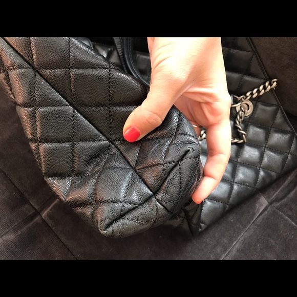 Authentic CHANEL Black Caviar Quilted tote - Picture 8 of 8